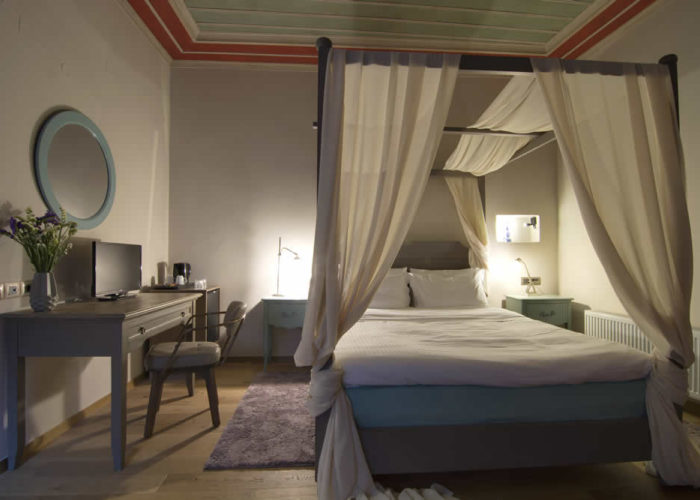 Room 4, Vera Inn Guesthouse, Dilofo, Zagorochoria, Greece