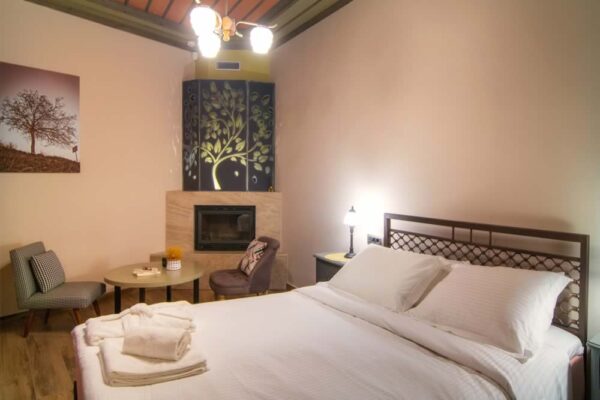 Room 5, Vera Inn Guesthouse, Dilofo, Zagori, Greece
